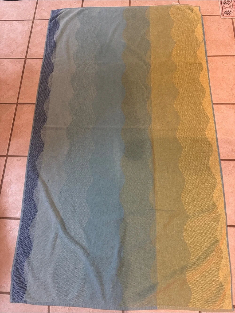 Eddie Bauer Home Aqua and Light Green Yellow Wave Beach Towels